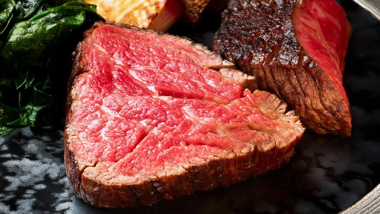 豚肉のイタリア風ガーリックステーキ - クッキングレシピ - 公益財団法人日本食肉消費総合センタ