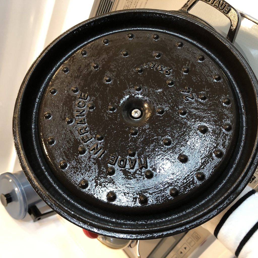 ストウブ鍋のシーズニング方法、買った後やること