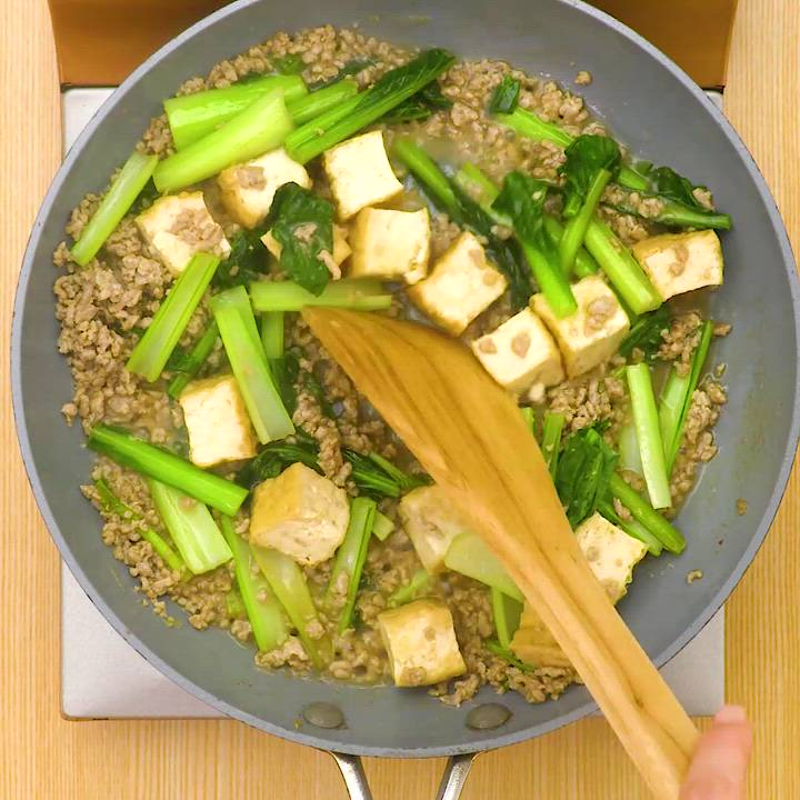 小松菜と厚揚げとひき肉の甘酢あん