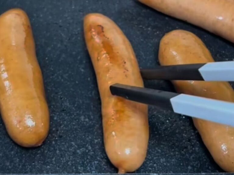ウィンナーがこんなにうまいとは」 油を使わない調理法“焼きボイル”が一番おいしい焼き方ではと話題にねとらぼ