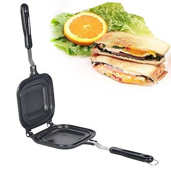 フライパンで作る＊ホットサンド目玉焼き・生ハム・チーズ・フリルレタス・ ・ 今日はドンクさんの食パン 8枚切り を使って フライパンで作る ホットサンドにしました作り方フライパンに油をひき 卵を落とし塩を少々 生ハムをのせ ミックスチーズをかけて