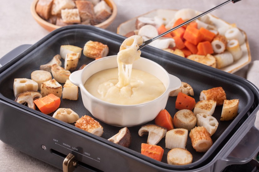 とろ～り美味しい「チーズフォンデュ」作り方＆おすすめ具材レシピキナリノ