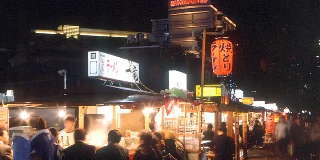博多の元会社員が夢中になった夜のグルメ！一晩で巡る福岡3大屋台街 - 日本の観光メディアMATCHA