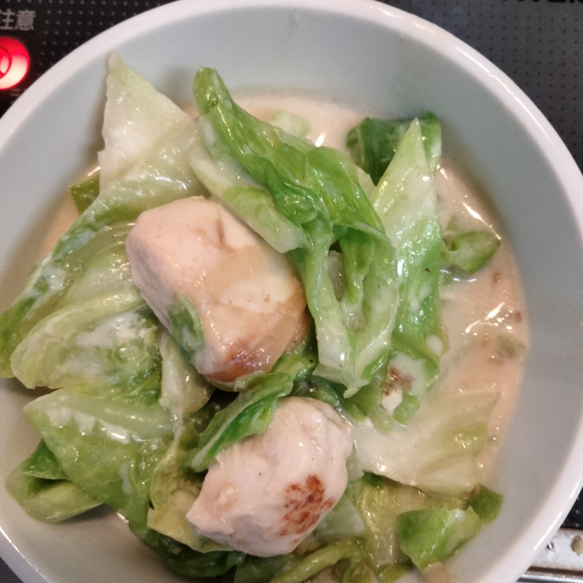 □ 鶏肉レシピ □鶏肉 もも肉 とキャベツのクリーム煮