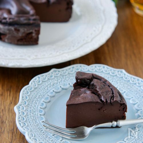 ひんやり黒胡麻豆腐のジェラートレシピ！混ぜるだけで簡単アレンジ