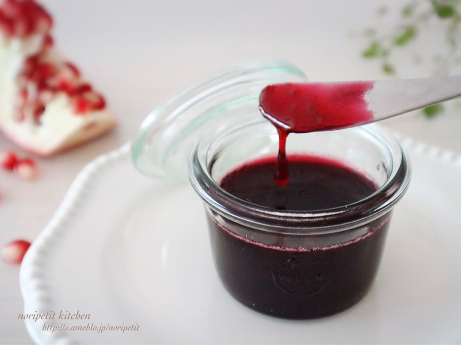 混ぜてレンジでチンするだけ！オートミールガトーショコラ ▽材料 オートミール 15g ラカント 甘味料大さじ1 純ココア 大さじ1 牛乳40g 様子を見て±10gほどベーキングパウダー 2g 小さじ1 2チョコレート 10g 粉糖 おこのみ ▽作り方1 粉糖以外の粉を全て混ぜる