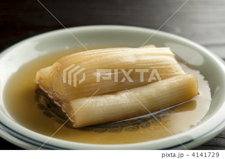 レシピは2枚目✍️ \ 野菜を美味しく食べるレシピ下仁田ネギのおひたし －－－－－－－－－－－－－－－ 噛んだ瞬間じゅわっと溢れる 下仁田ネギの旨みを堪能してください🤤✍️下仁田ネギ 1本150円 事前予約で収穫、購入可能です⭕️ お気軽にDMでお問い合わせ