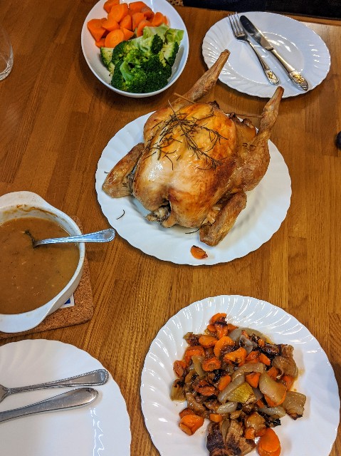 簡単 ローストチキン の作り方＆レシピ13選〜クリスマスや誕生日、記念日が盛り上がる豪華さ！ - E・レシピ 1 1ページ