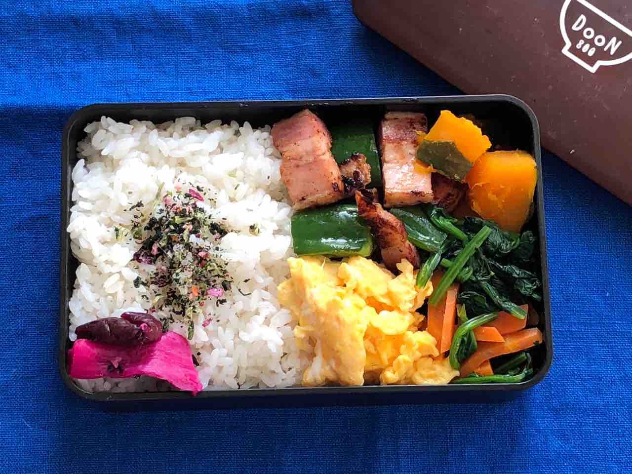 お弁当用☆ピーマンのベーコン巻きコンソメ風味