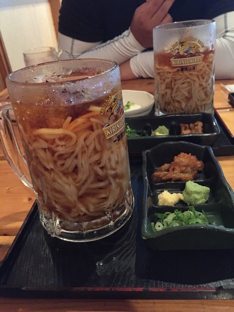 鹿児島県「稲庭風うどん 玉や」名物ジョッキうどん＆名古屋市「吉野屋」発明店主のピッチャー麺！？『オモウマい店』グルメLocipo Press