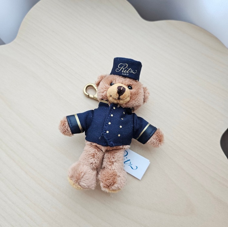 lourson-porte-cle-groom :リッツ•パリ テディベア・キーホルダー – cerise-paris