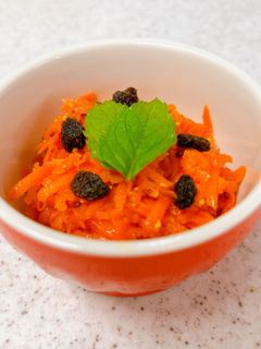 キャロットラペとベーコンのハニーマスタードトースト - パン