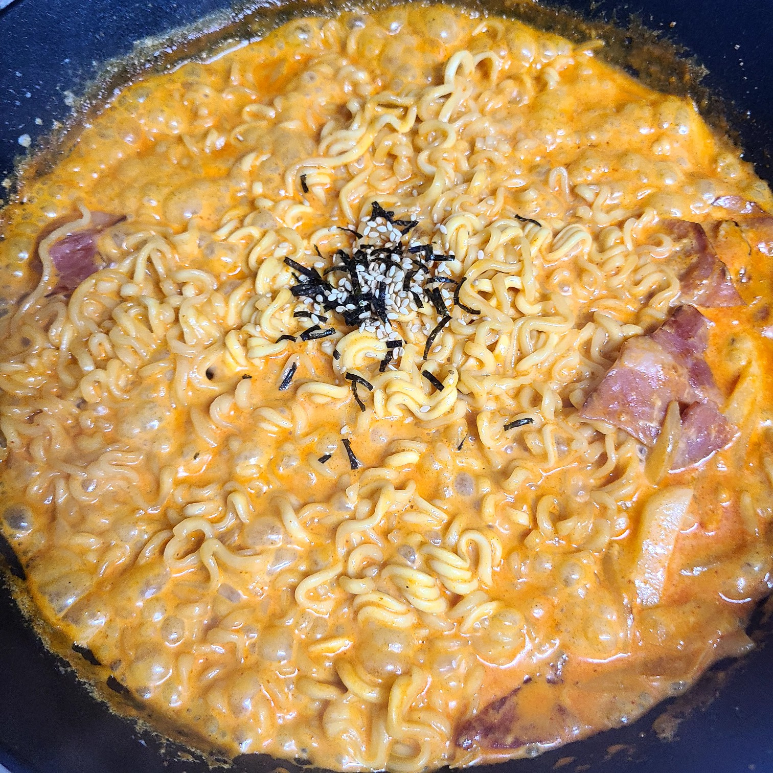 甘辛ブルダックのクリームカルボアレンジ