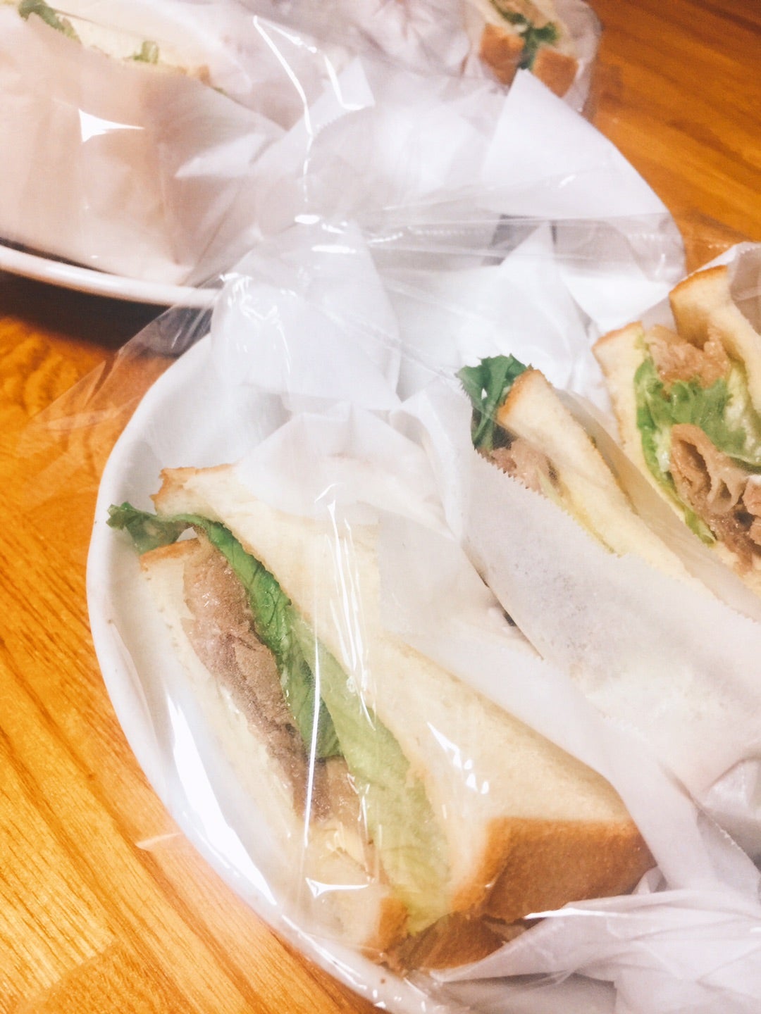 簡単 ワックスペーパーを使ったお弁当用サンドイッチの可愛い包み方