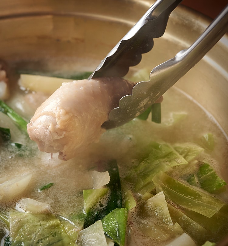 東大門 タッカンマリ 本場韓国の鶏鍋タッカンマリをソラリスで 毎日直送される新鮮