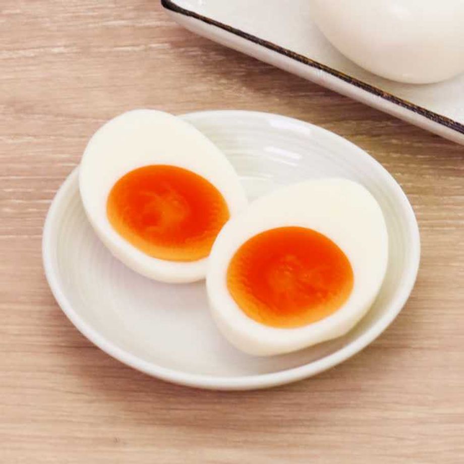コンビニのゆで卵が殻付きなのに塩味がついているワケ – Acceliv