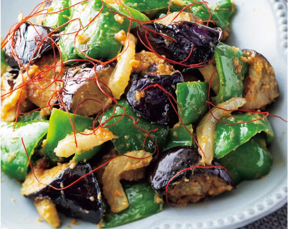 豚肉のきのこ味噌炒め ​