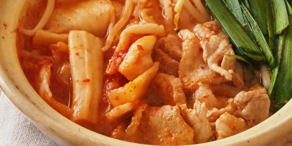 子どもと楽しめる♡ あんまり 辛くない豚キムチ鍋＊優しいドラえもんにキレる。 : mama*kitchen Powered by ライブドアブログ