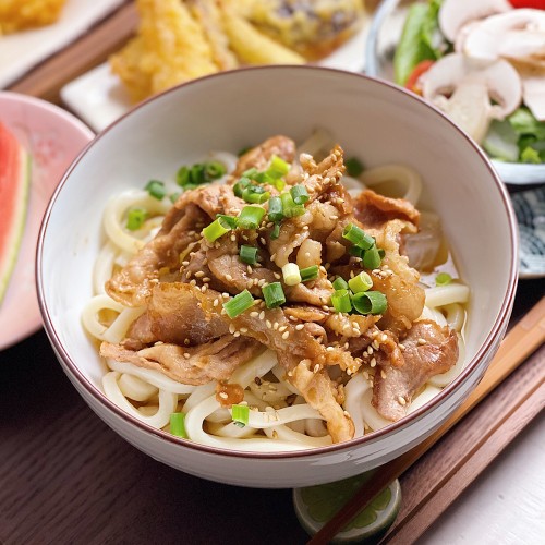 ♡あっさりコクうま！ めんつゆde肉吸いうどん♡簡単レシピ時短節約冷凍うどん: Mizukiオフィシャルブログ「奇跡のキッチン」Powered by ライブドアブログ