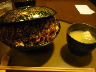 ひだまり庵 本店 堺を代表する大名物3種盛肉丼！＜大阪堺・宿院＞さかい生活