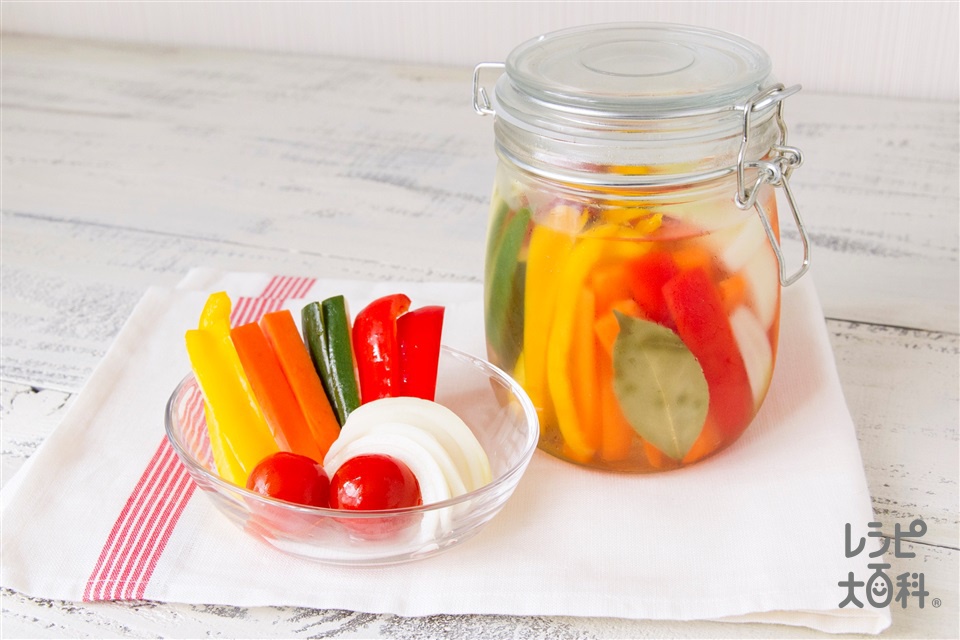 れんこんとパプリカのピクルス