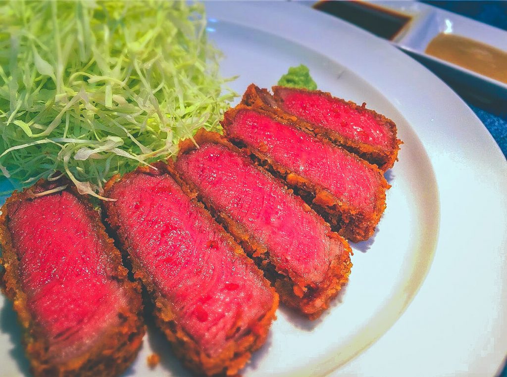 牛ヒレ肉」を使う絶品レシピ8選！焼くときのコツも - macaroni