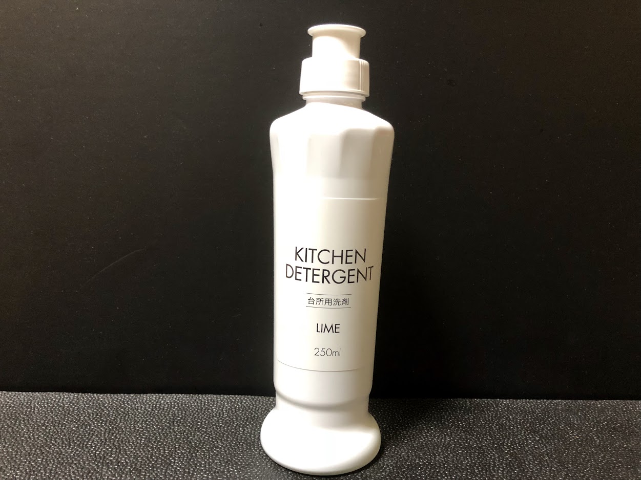 もう詰め替えしなくていいじゃん 。ダイソーの「天才キッチングッズ」ワンタッチで使えて便利すぎる