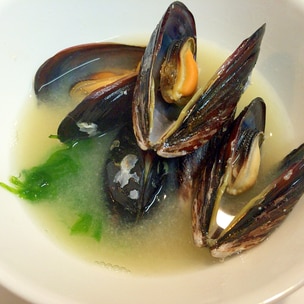 韓国風 ムール貝と豆腐のあっさりスープ