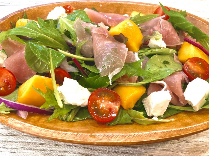 青マンゴーのサラダ：タムマムアン：自然な酸味でソムタムとは違った美味！ shorts タイ料理 経堂パッポン食堂