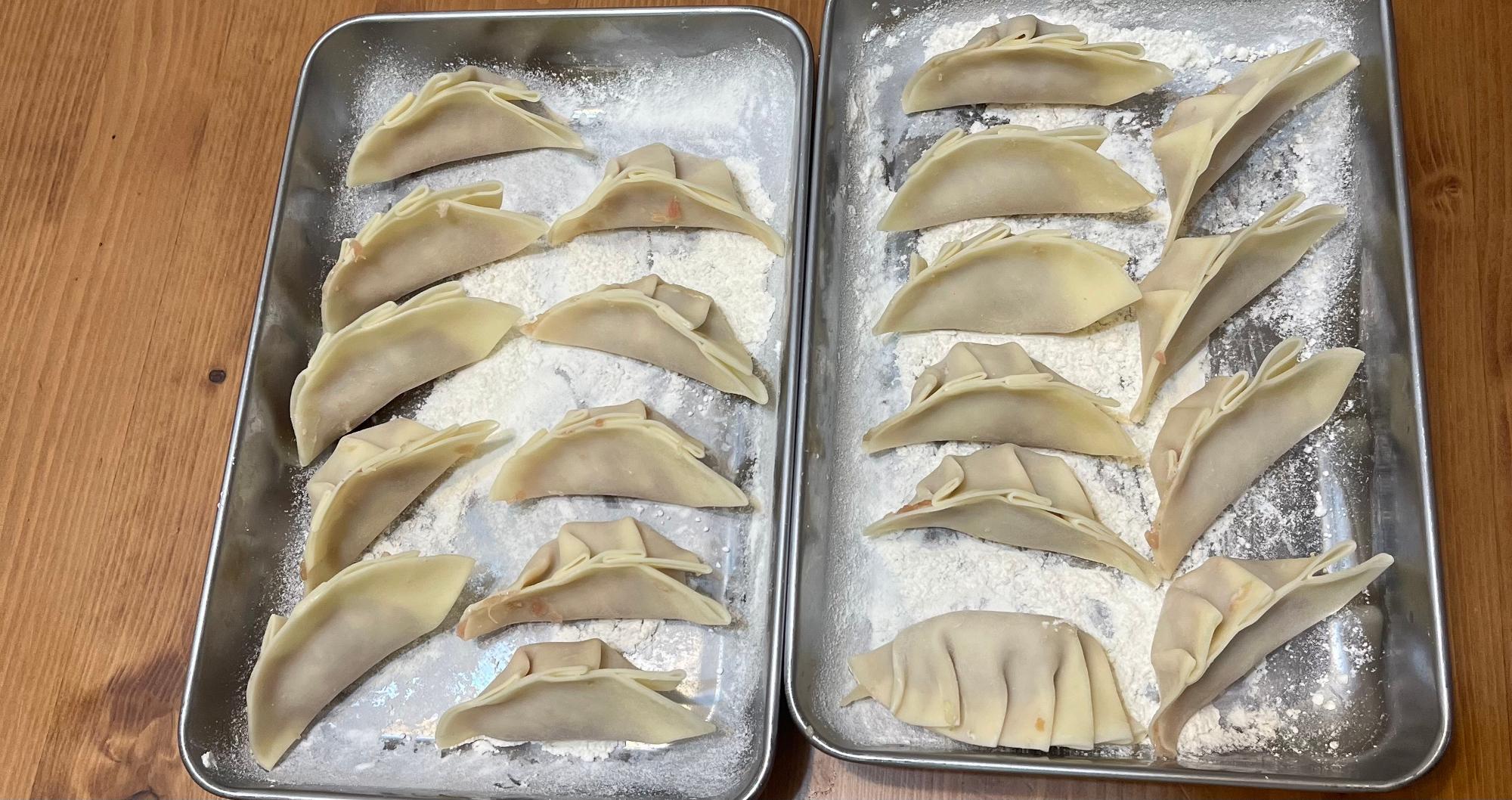 初心者でもパリッと仕上がる！基本の餃子の作り方