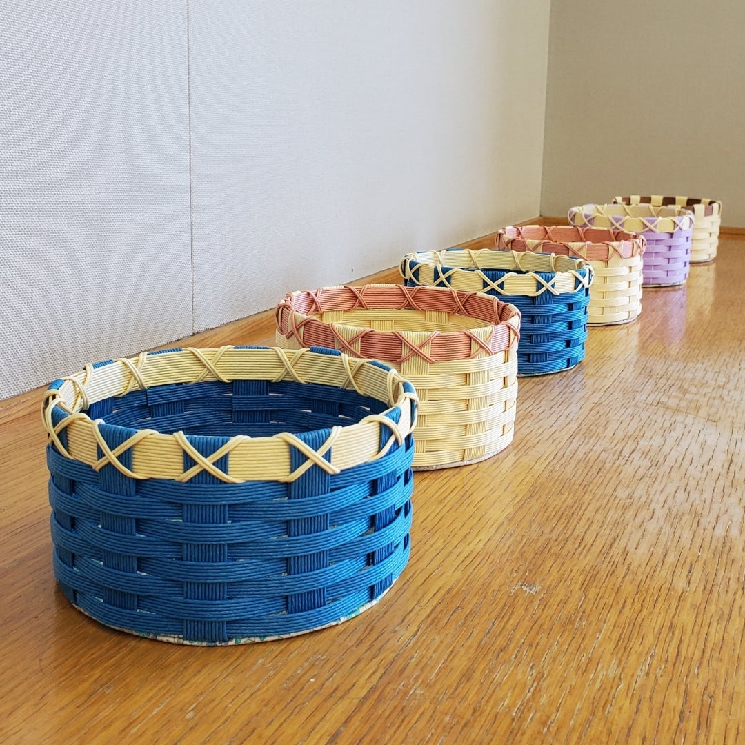 クラフトバンドで一番人気の「四つだたみ編み」でつくる！毎日が楽しくなるおしゃれなバッグや、暮らしに役立つかご類30点の作り方を紹介!!株式会社誠文堂新光社のプレスリリース