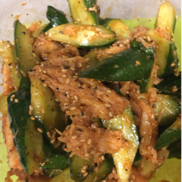 10分で作れるささみときゅうりのサラダレシピ