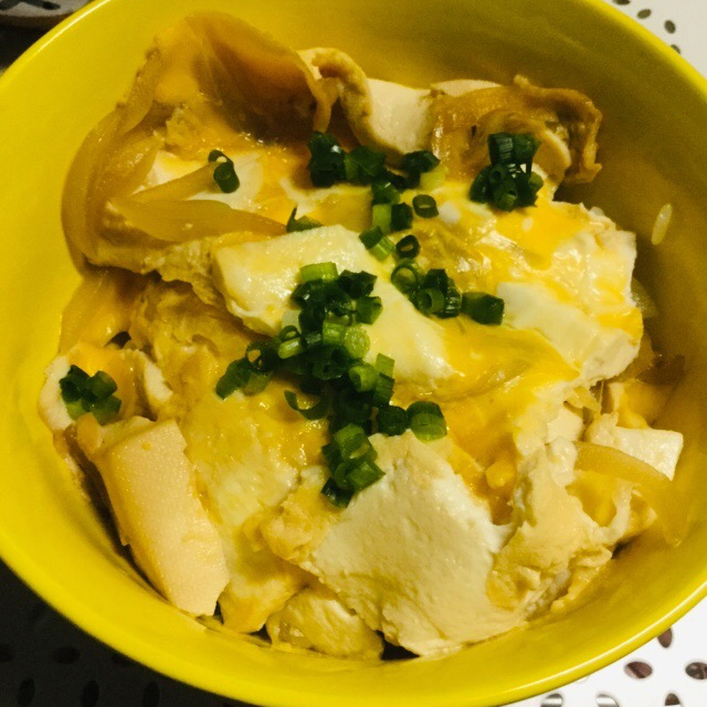 食べたいときにすぐ作れる！豆腐がメインのあったか丼レシピフーディストノート