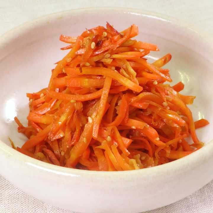 ひとかけらの生姜シロップからの、残った生姜はお醤油とおかか。鈴蘭