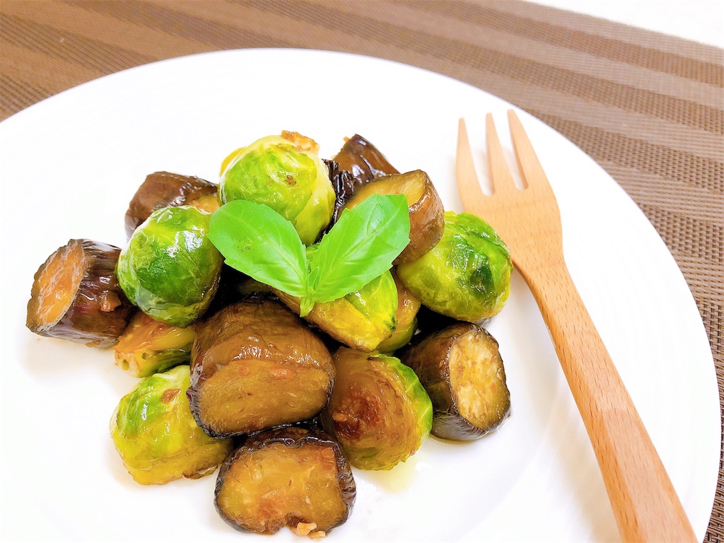 芽キャベツとスウィートペッパーのソテー 15分レシピ Parallel Worker's Lifestyle