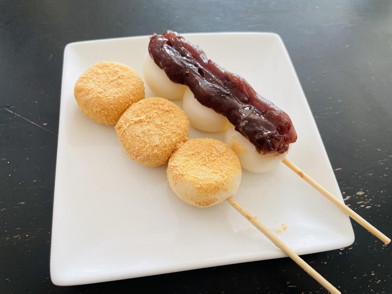 毎日食べたい、まん丸白玉だんご。│ネコハウス