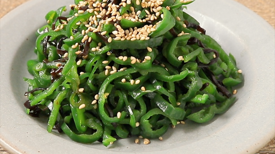 救世主現る」給食の先生が作る無限ピーマンに絶賛の嵐「種ごと食べるの!?」CHANTO WEB