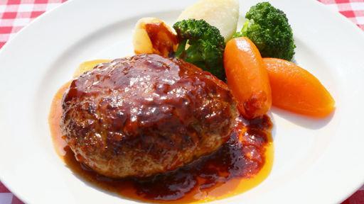 冷凍卵で♪半熟卵入りハンバーグ