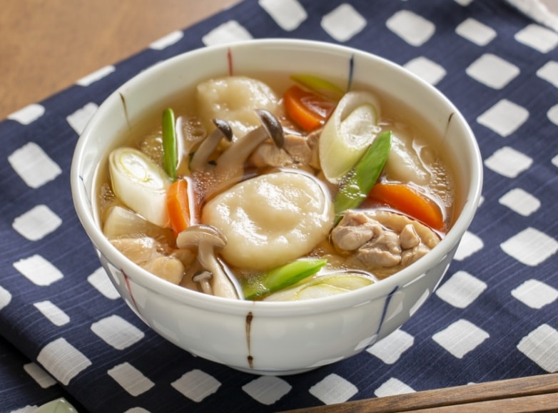 出汁いらず！満腹すいとん汁おみそならハナマルキ