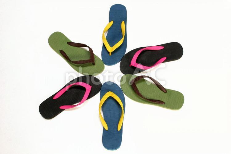 AmazonS eranierビーチサンダル メンズ サンダル カラフル ストラップ 軽量 ビーチサンダル メンズファッション デザイン外でサンダル スリッパ 散歩用 メンズ おしゃれ 海 夏用，グレー、39ビーチサンダル