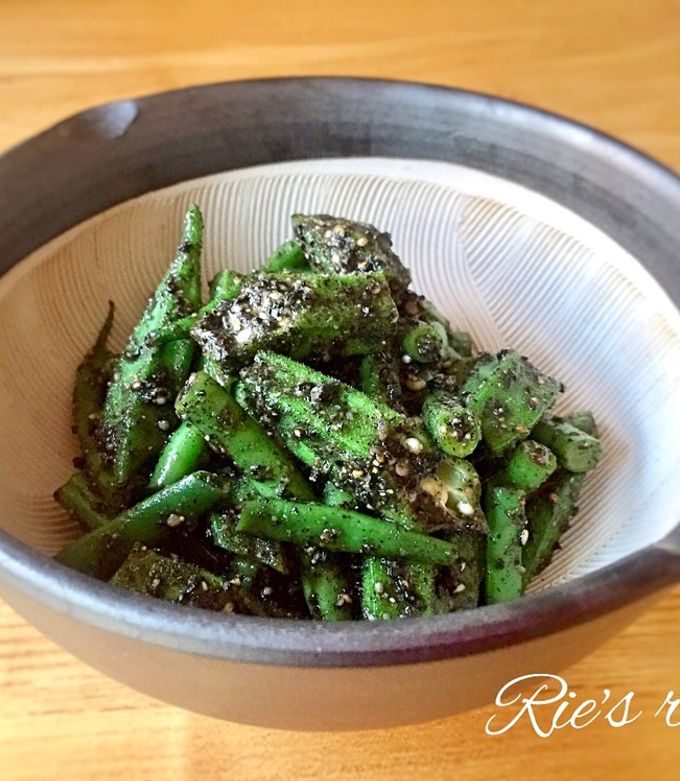 レンジで簡単！無限に食べちゃう副菜「オクラのごま和え」