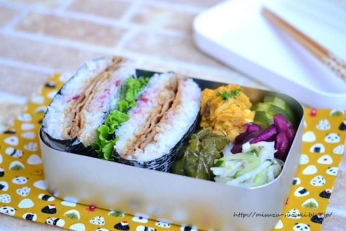 この作り方新しい！折りたたみおにぎらず