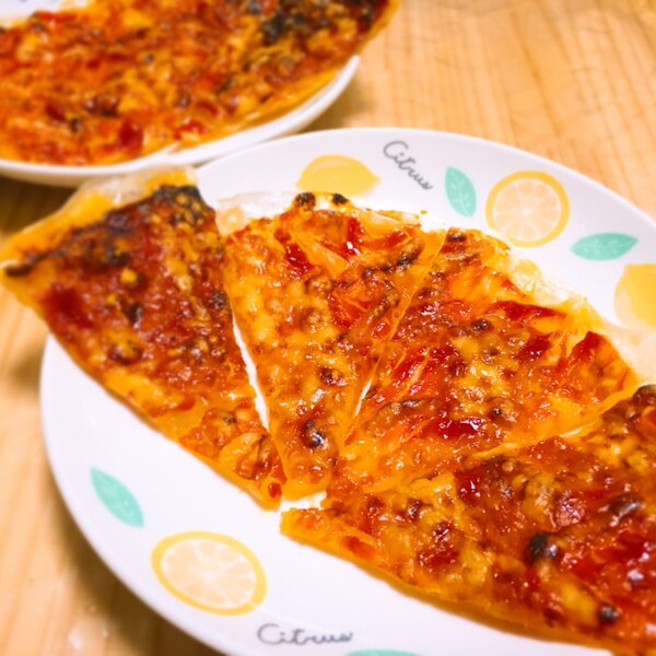 簡単ライスペーパーで作るハムチーズピザレシピ