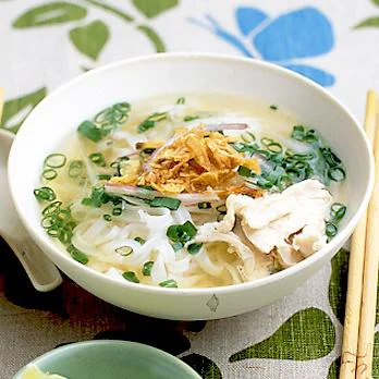 麺になるライスペーパー😳✨簡単フォーの作り方🇻🇳クラシル