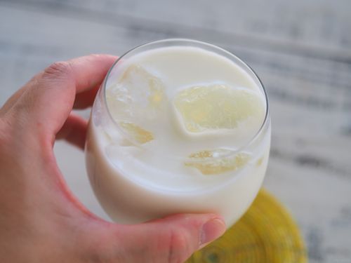 カレーに合わせたい飲み物 カルピスと飲むヨーグルトで「インド料理店風ラッシー」作ろう♪黄金比は⁉『あたらしい日日』こんな時代のニューノーマルな暮らし方。食と農、生活情報をお届けします