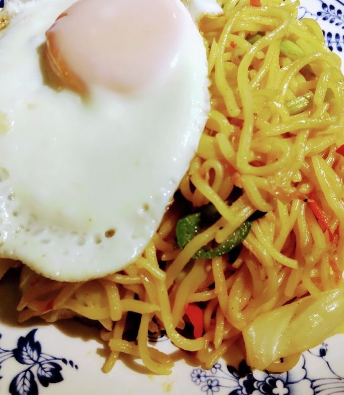 インドネシア インドネシア料理 インスタント麺 焼きそば ミーゴレン ピリ辛Mie Sedaap肉野菜味 ハラル :インド・アジア雑貨ティラキタ - 通販 - Yahoo!ショッピング