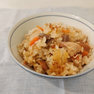 鶏がらスープの素で炒飯