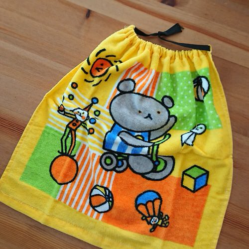 お食事エプロンの作り方！一番簡単な縫わないタオルエプロンは保育園に最適！三児ママの楽しい子育てDIY