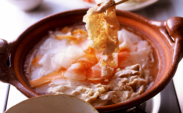 ♡飲み干すおいしさ！もつ鍋風豚バラ白菜鍋♡簡単レシピ時短節約鍋つゆ豚しゃぶ:Mizukiオフィシャルブログ「奇跡のキッチン」 Powered by ライブドアブログ