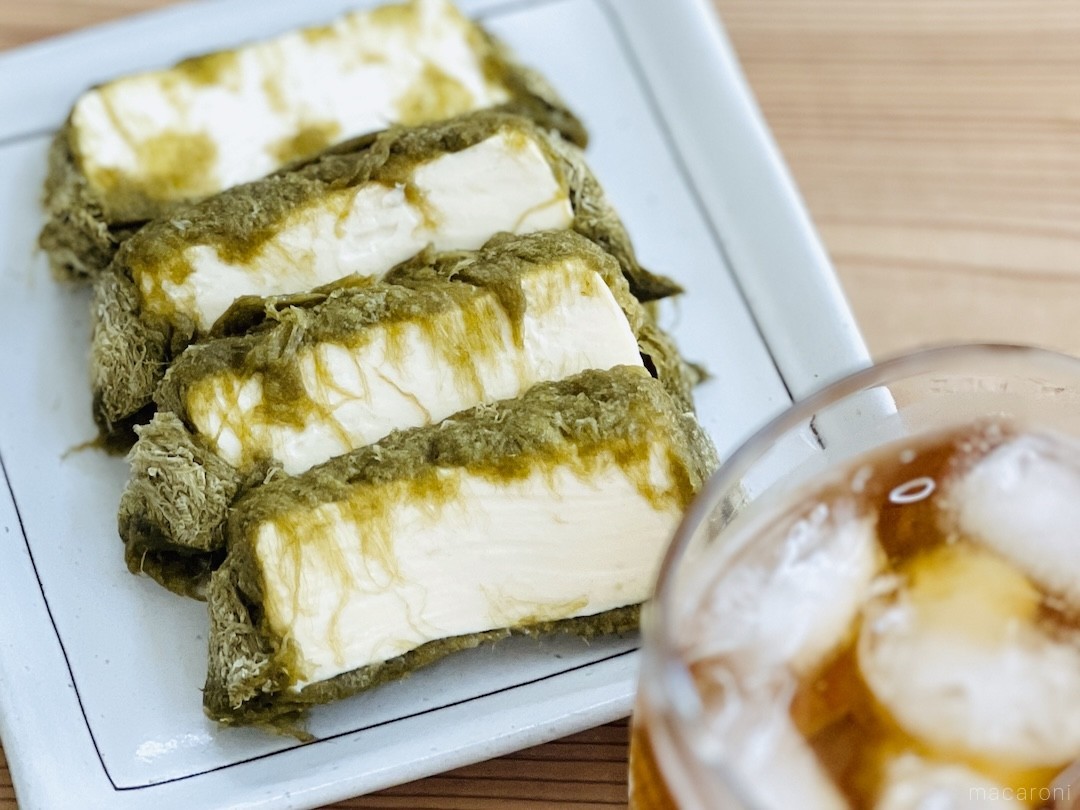 とろろ昆布と豆腐のスープ